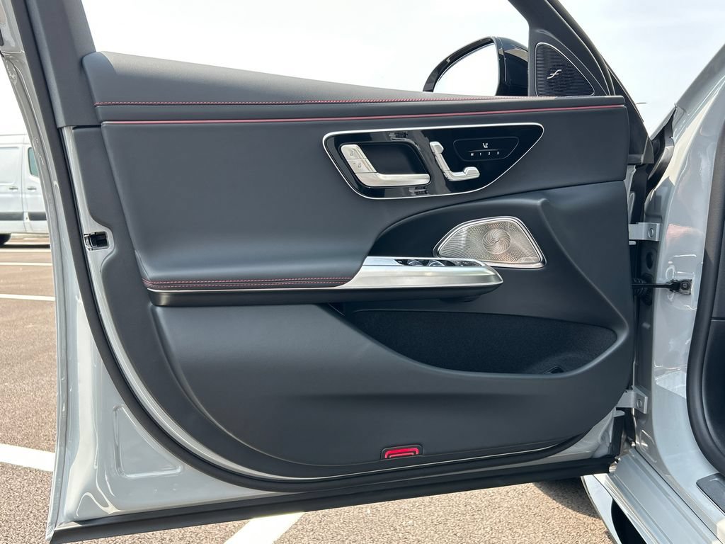 New 2027 Mercedes-Benz E 53 AMG e 4MATIC Sedan image 10