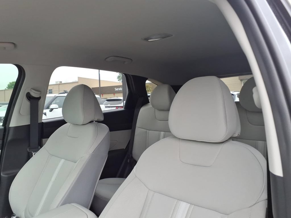 New 2026 Hyundai Tucson SEL Plus FWD image 15