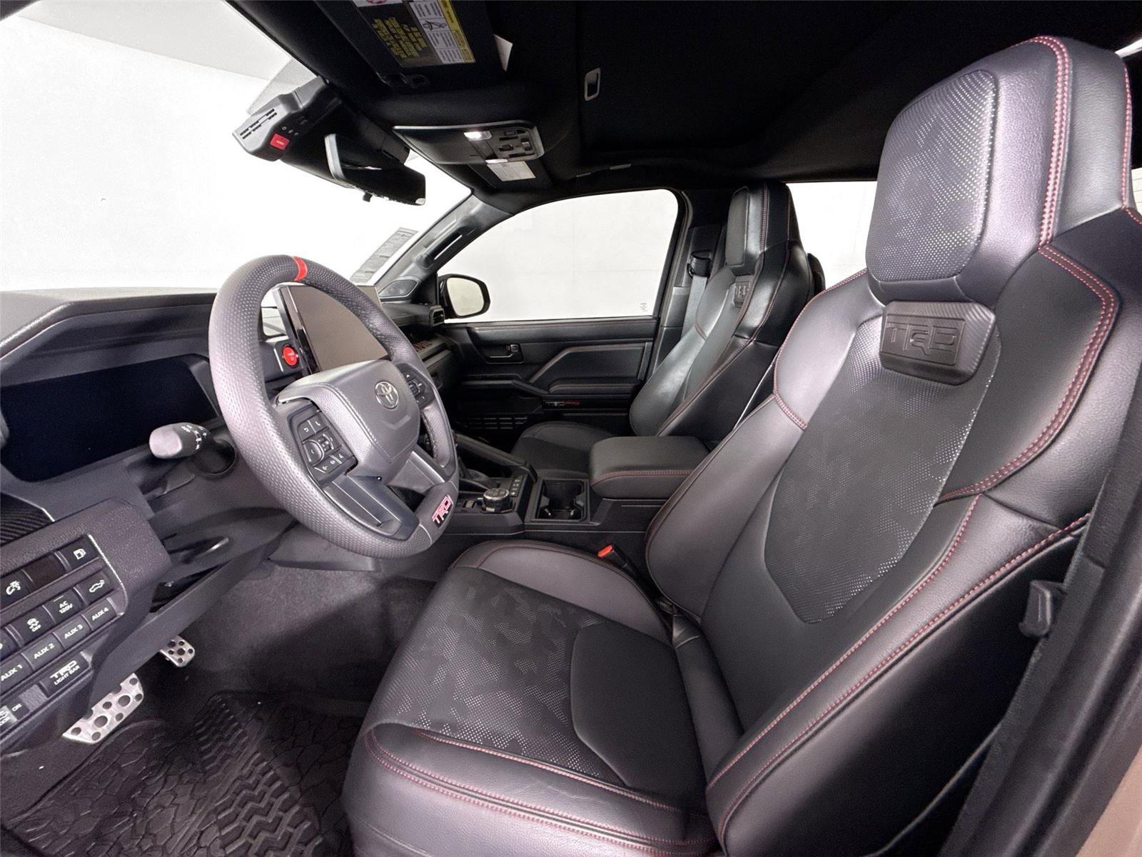 Used 2025 Toyota Tacoma TRD Pro AWD/4WD image 3