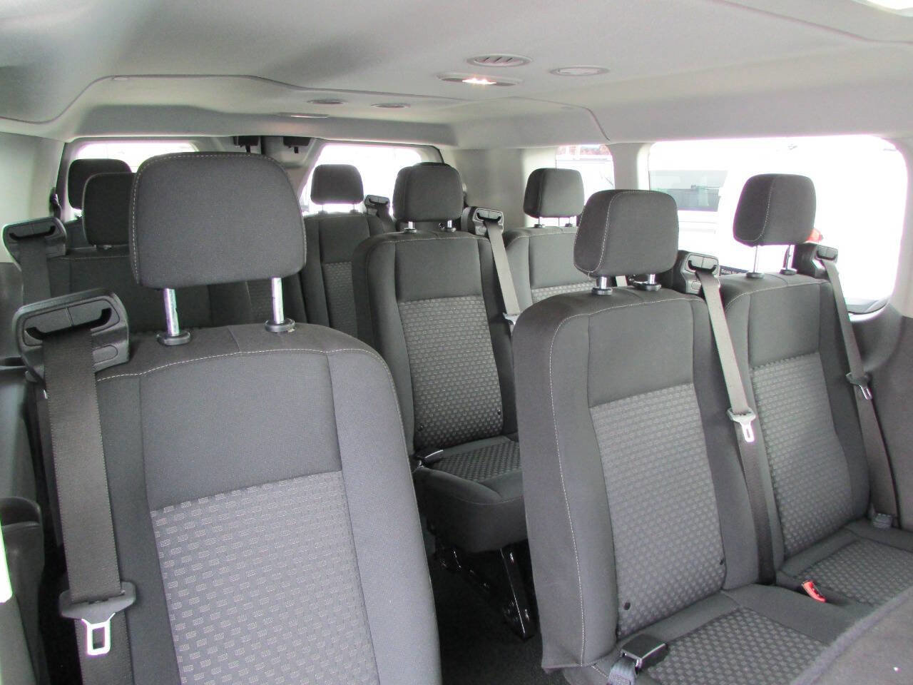 Used 2023 Ford Transit 350 XL image 26