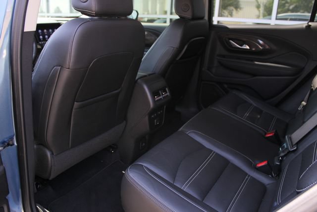 Used 2024 GMC Terrain Denali w/ Denali Premium Package AWD/4WD image 26