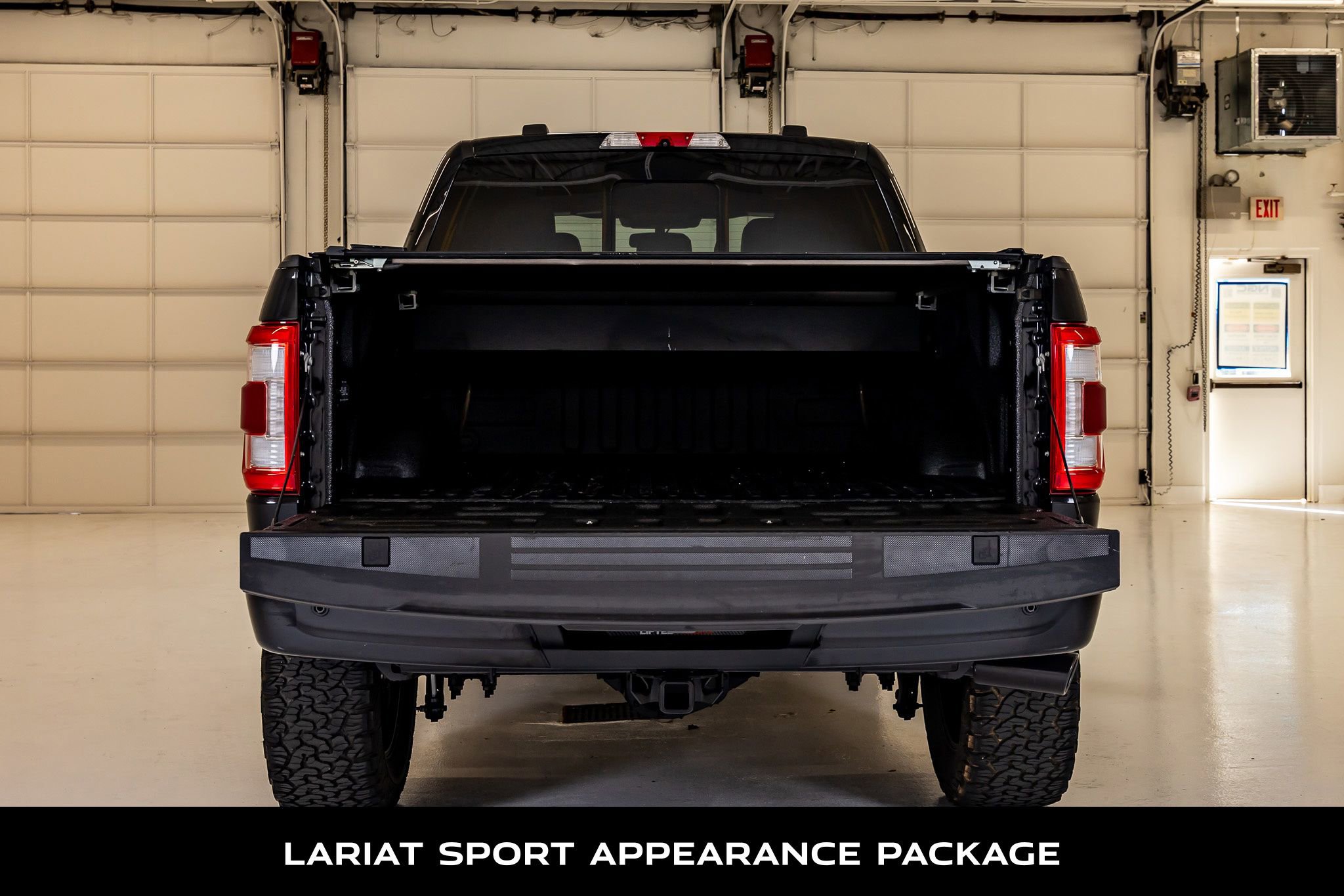 Used 2022 Ford F150 Lariat w/ Equipment Group 502A High AWD/4WD image 8