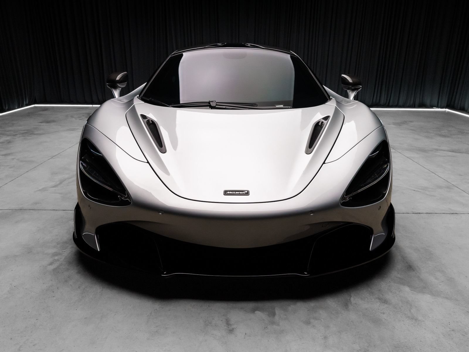 Used 2019 McLaren 720S RWD image 9