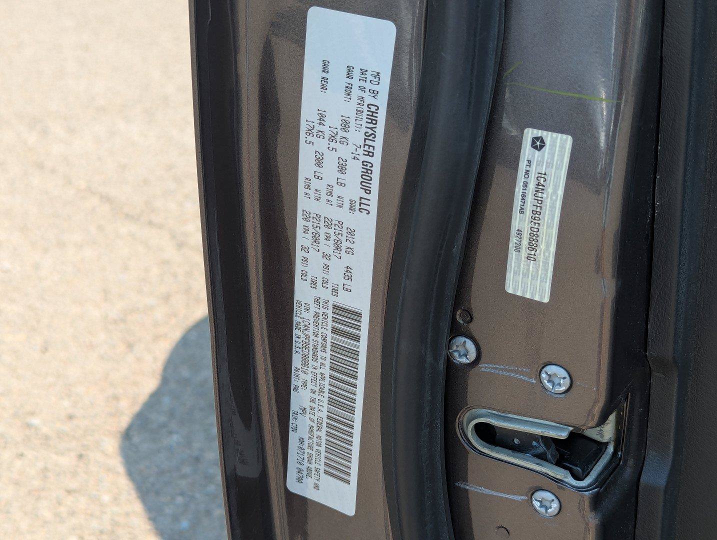 Used 2014 Jeep Patriot Latitude FWD image 33