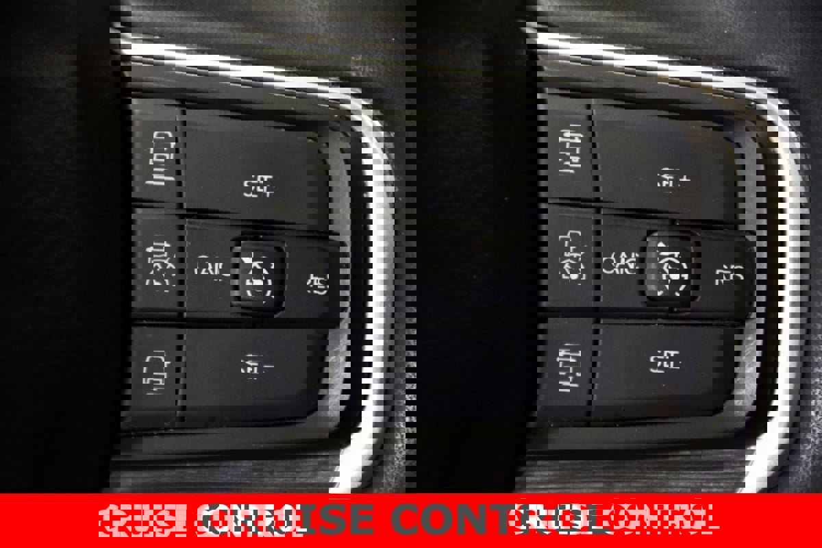 Used 2024 Jeep Wagoneer L Series II w/ Flexible Seating Group image 20