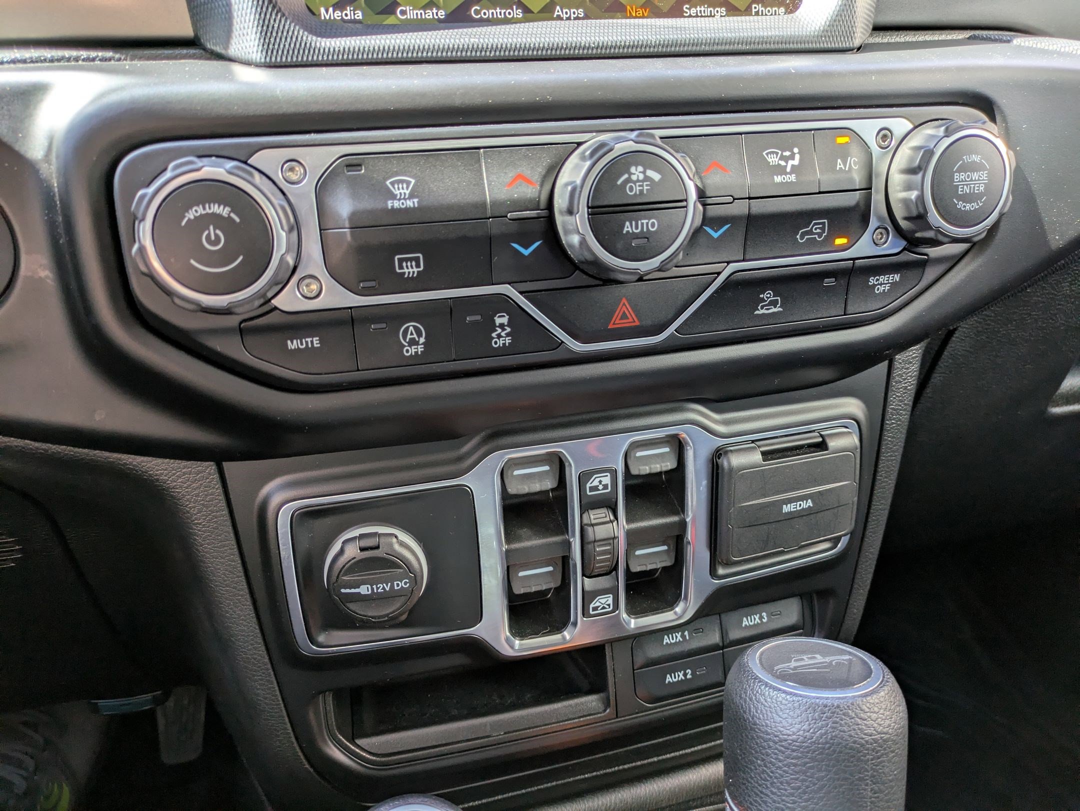 Used 2021 Jeep Gladiator Willys AWD/4WD image 20