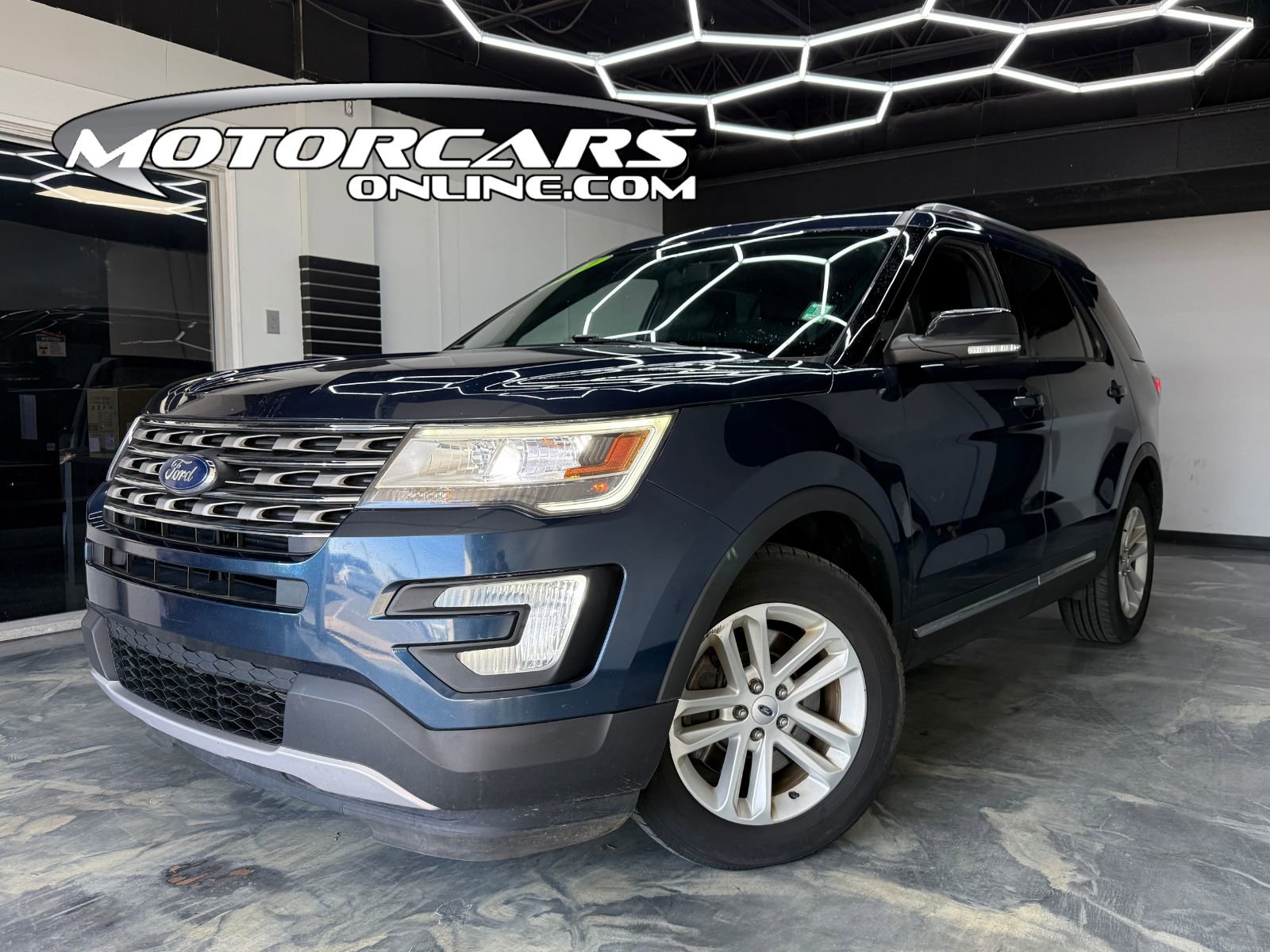 Used 2017 Ford Explorer XLT