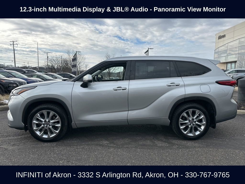 Used 2022 Toyota Highlander Limited AWD/4WD image 10