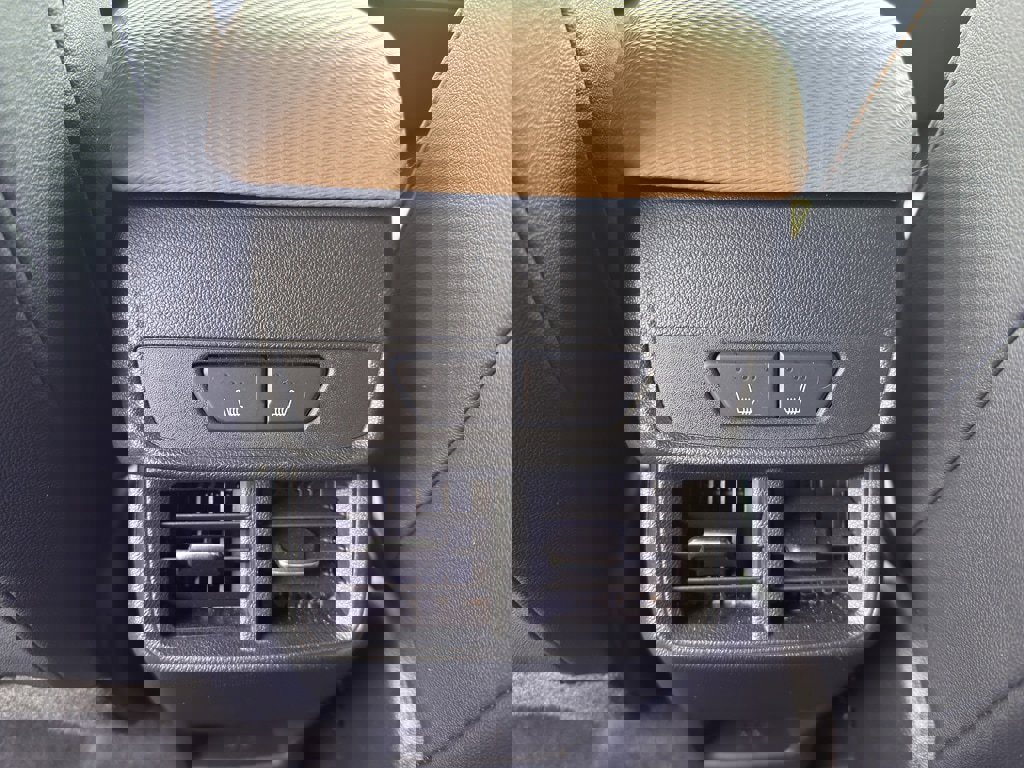 New 2026 Chevrolet Equinox ACTIV w/ Convenience Package III image 19