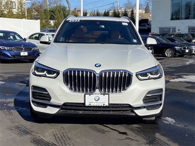 Certified 2022 BMW X5 xDrive40i w/ Parking Assistance Package image 2