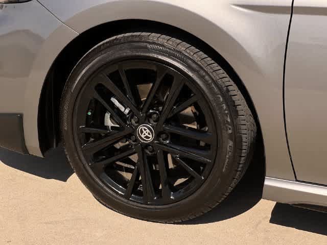 Used 2026 Toyota Camry SE w/ Multimedia Upgrade Package FWD image 9