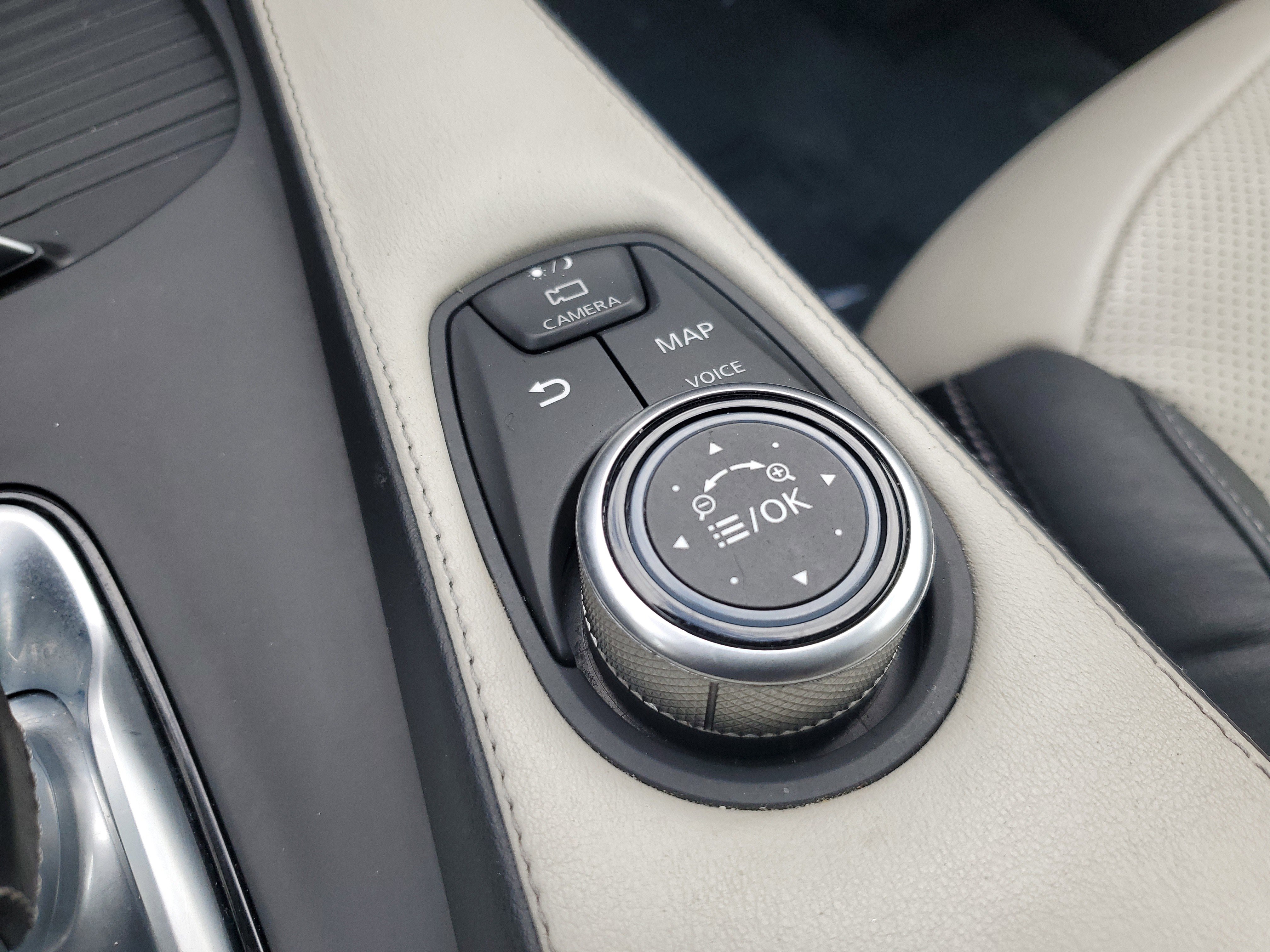 Used 2022 INFINITI QX55 Essential w/ Proassist Package image 27