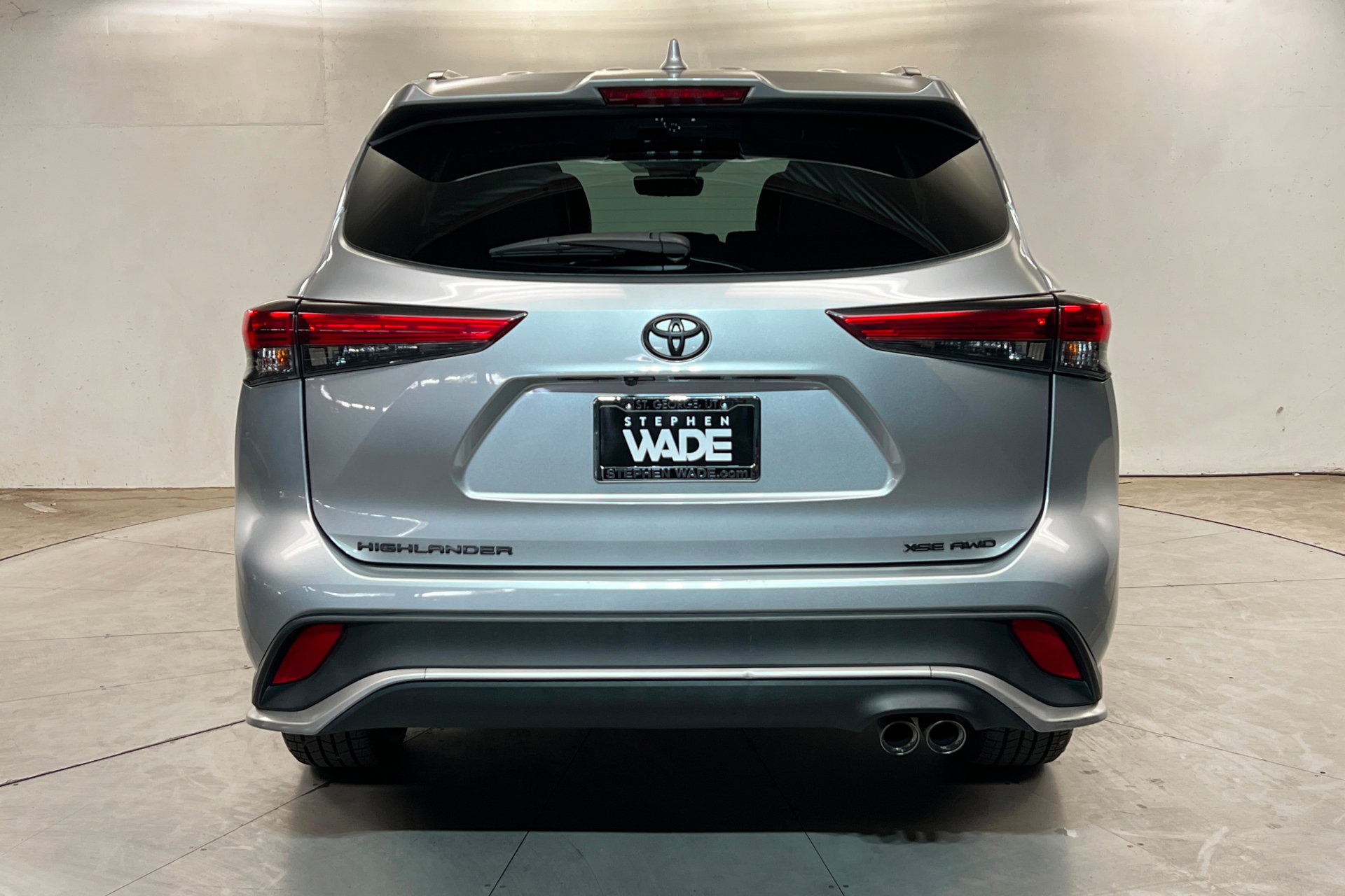 Used 2021 Toyota Highlander XSE AWD/4WD image 5