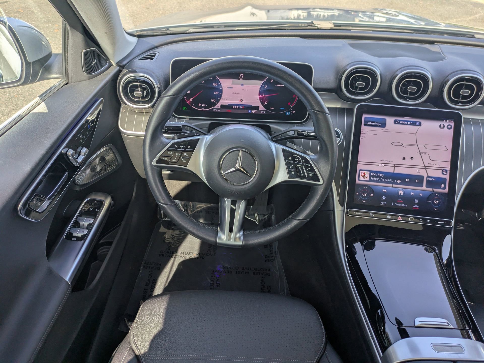 Used 2024 Mercedes-Benz C 300 Sedan image 12