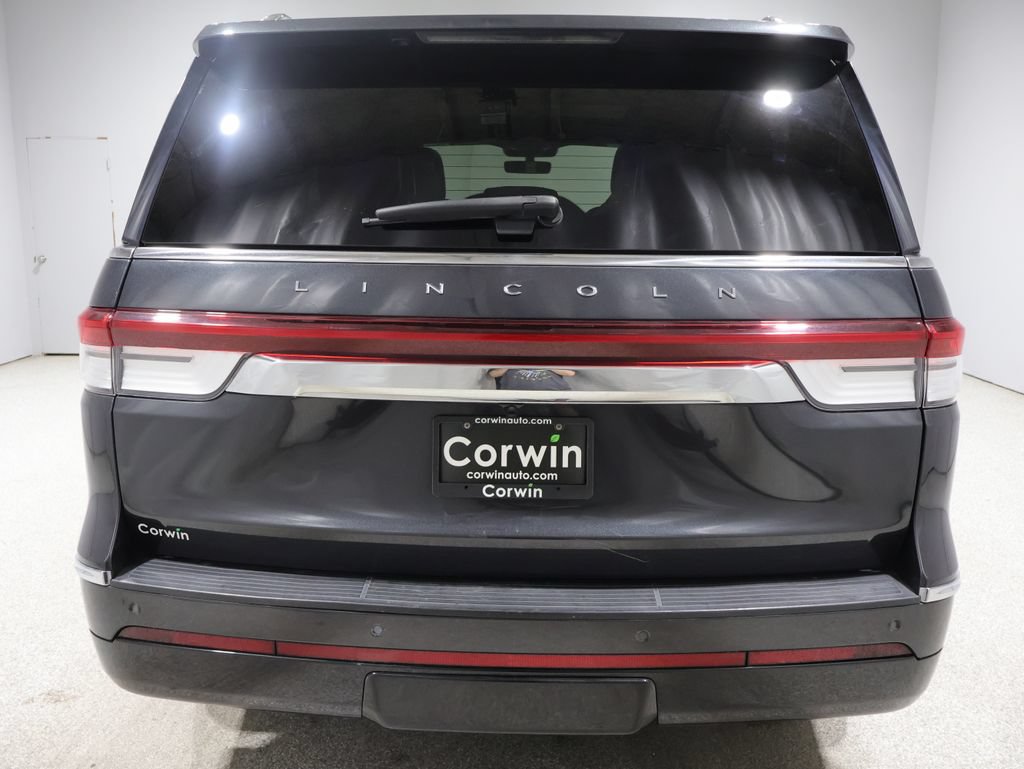 Used 2022 Lincoln Navigator Reserve AWD/4WD video 3