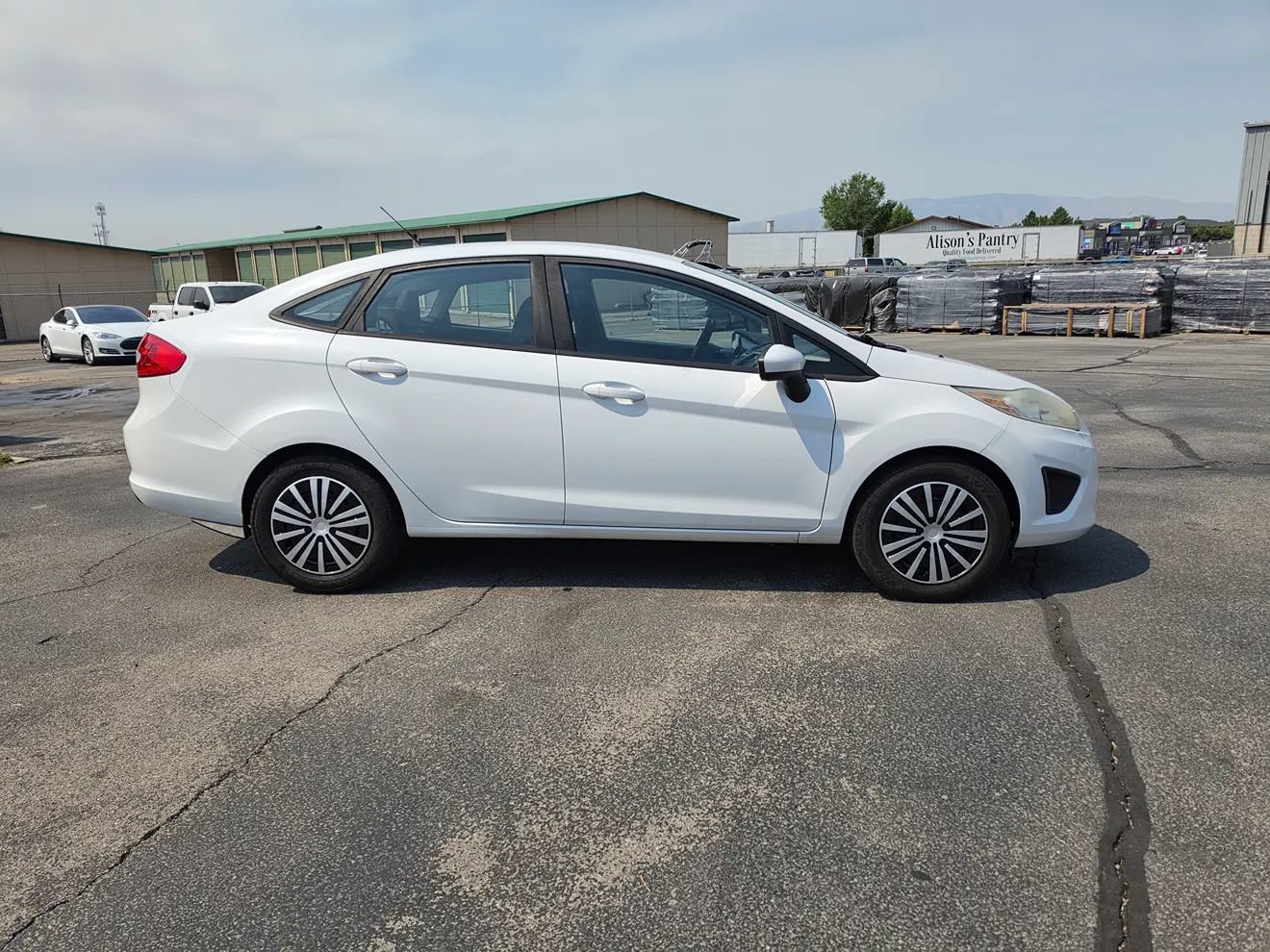 Used 2012 Ford Fiesta SE FWD image 12
