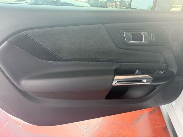 Used 2024 Ford Mustang Coupe image 8