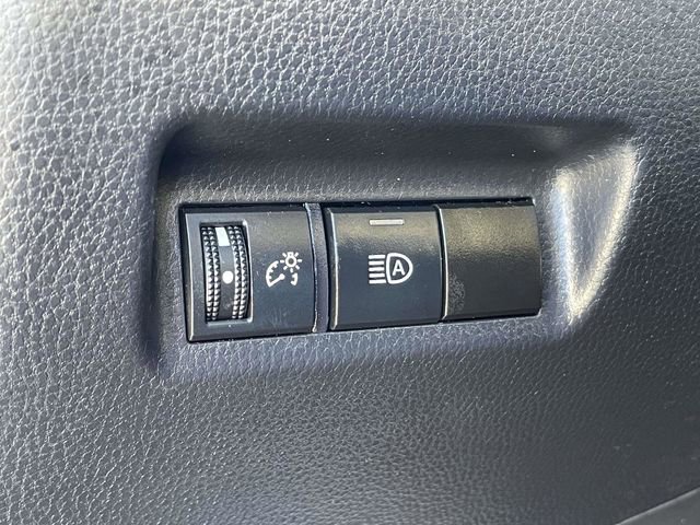 Used 2024 Toyota RAV4 XLE image 28