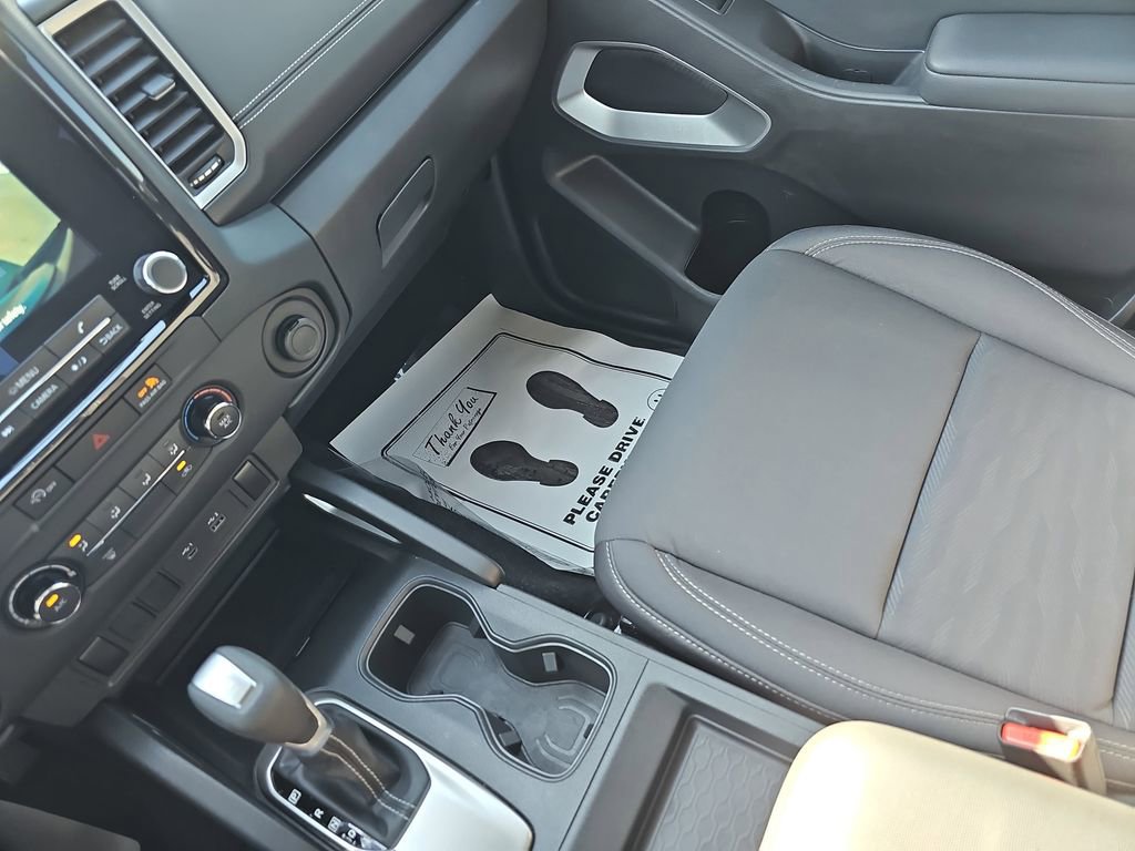 Used 2024 Nissan Frontier SV RWD image 27