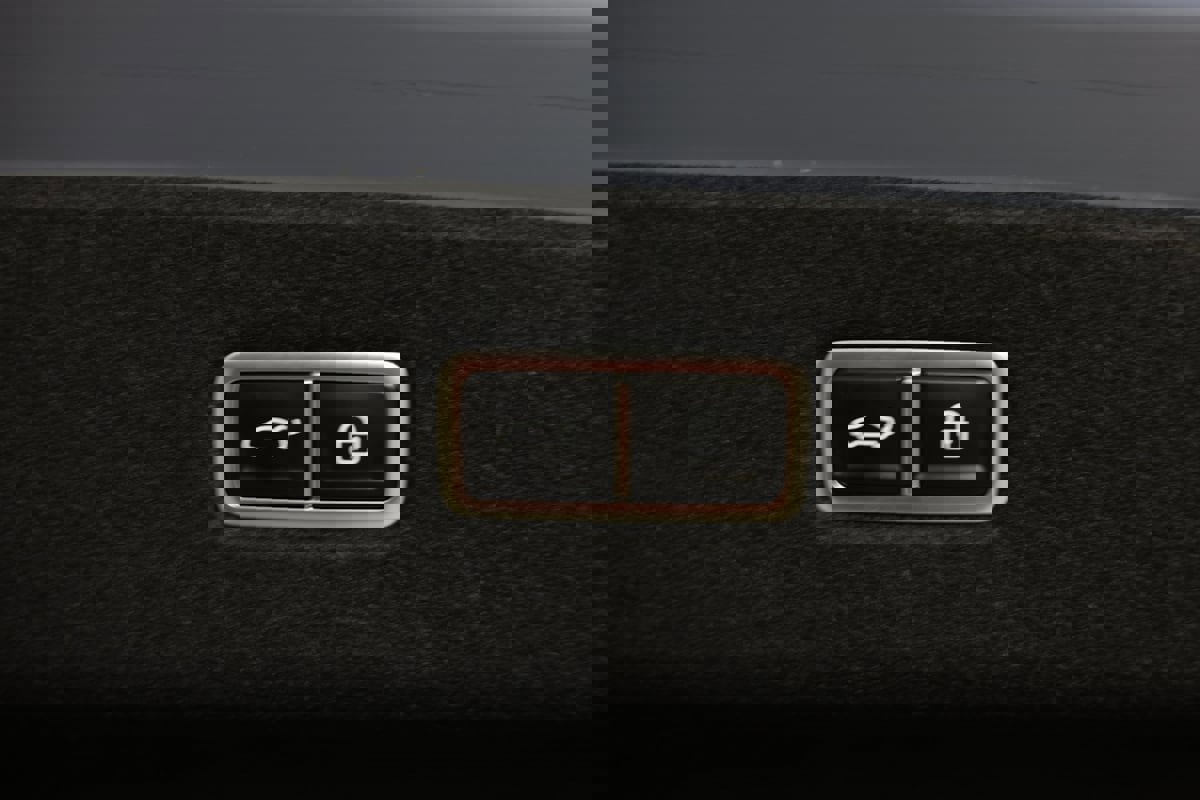 Used 2025 Hyundai Ioniq 6 Limited image 42