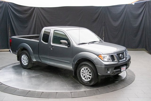 Used 2020 Nissan Frontier SV image 2