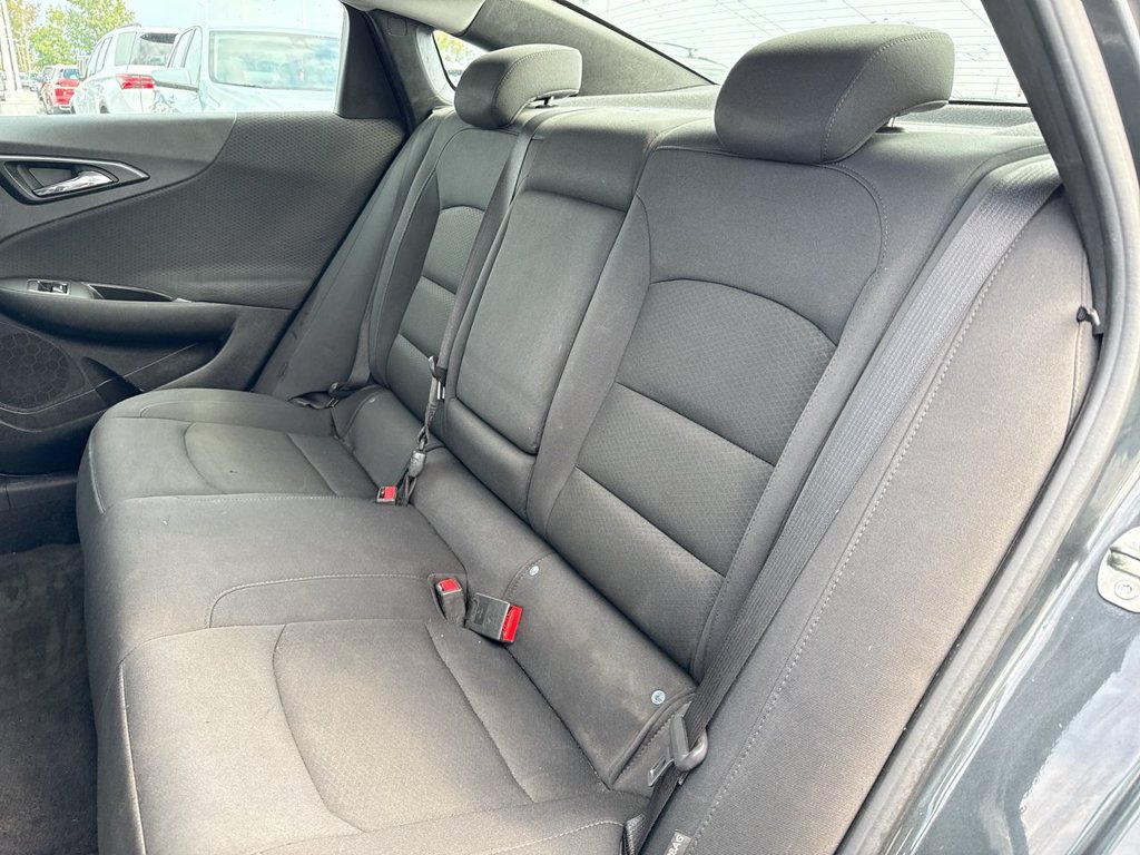 Used 2016 Chevrolet Malibu LT FWD image 23