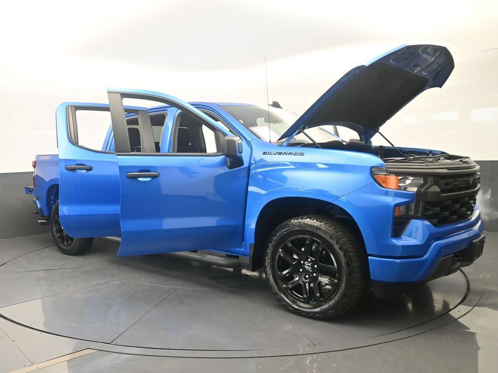 Used 2025 Chevrolet Silverado 1500 Custom w/ Turbomax Blackout Package AWD/4WD image 69