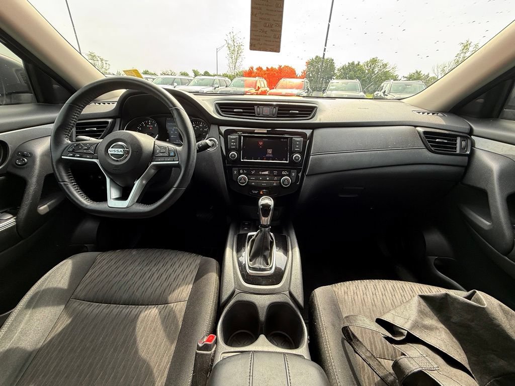 Used 2019 Nissan Rogue SV w/ Premium Package FWD image 26
