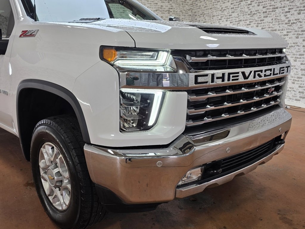 Used 2022 Chevrolet Silverado 2500 LTZ w/ LTZ Convenience Package image 10