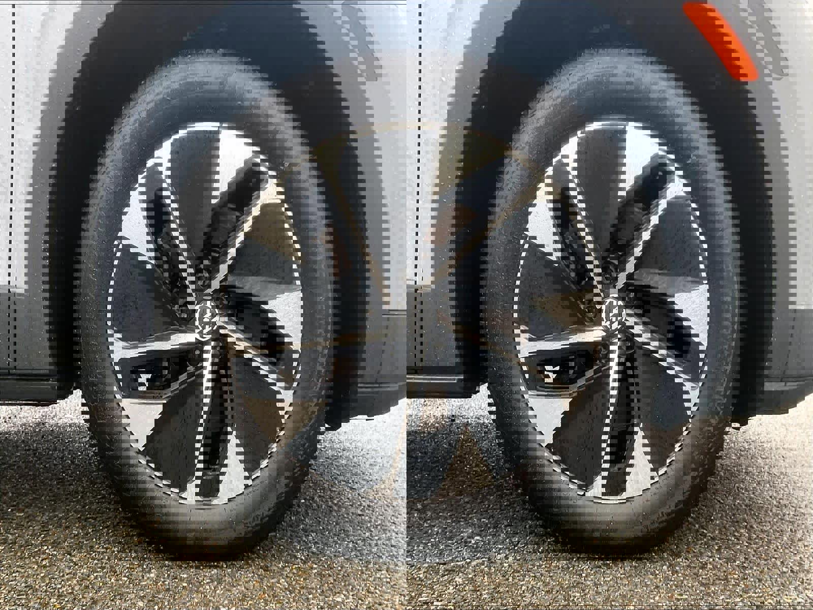 Certified 2022 Volkswagen ID.4 Pro image 7