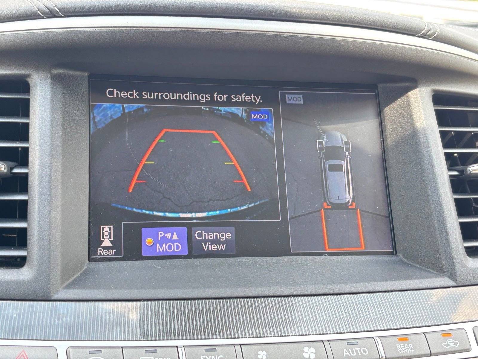Used 2019 INFINITI QX60 Luxe w/ Essential Package FWD image 6
