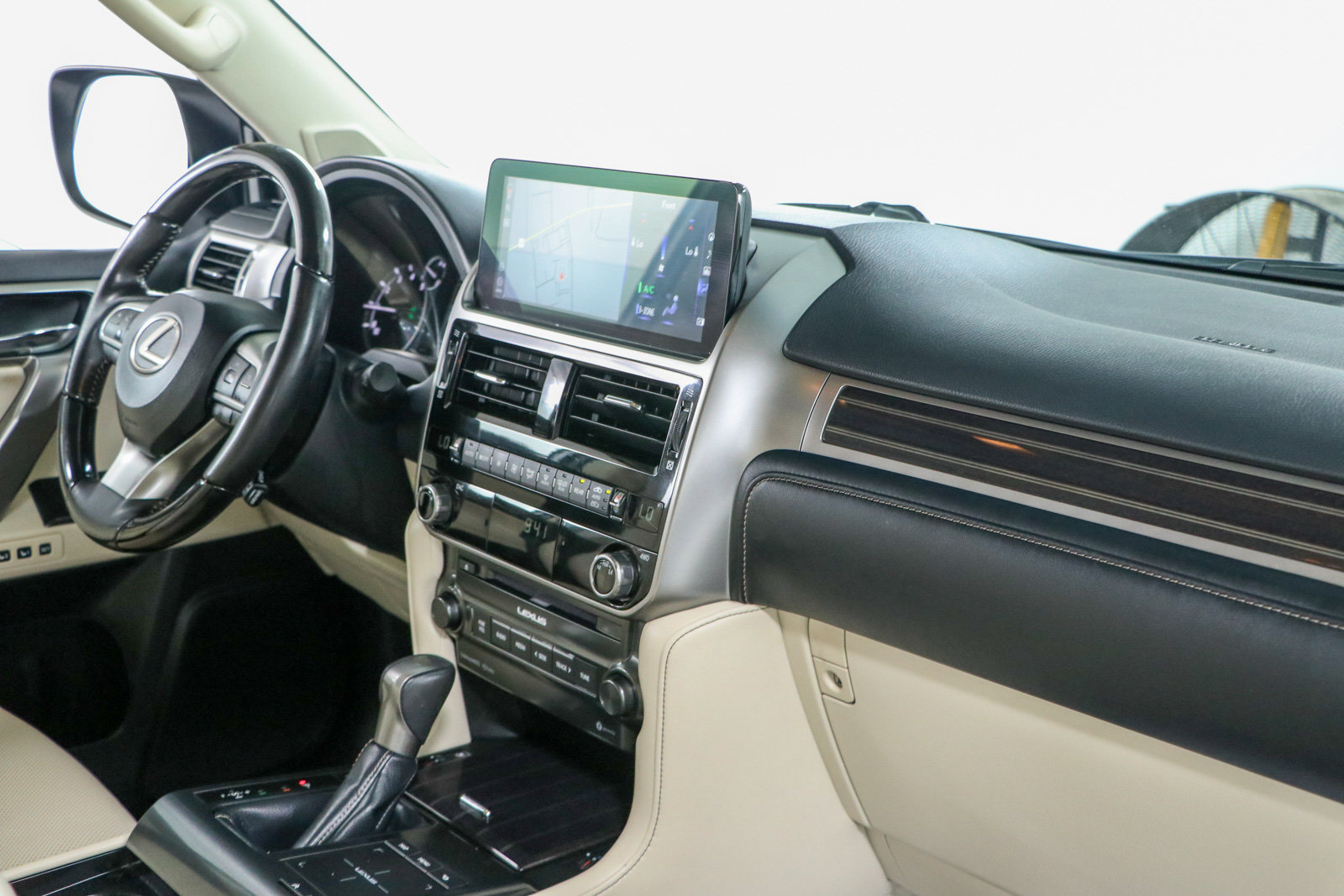 Used 2023 Lexus GX 460 Premium w/ Premium Package AWD/4WD image 28
