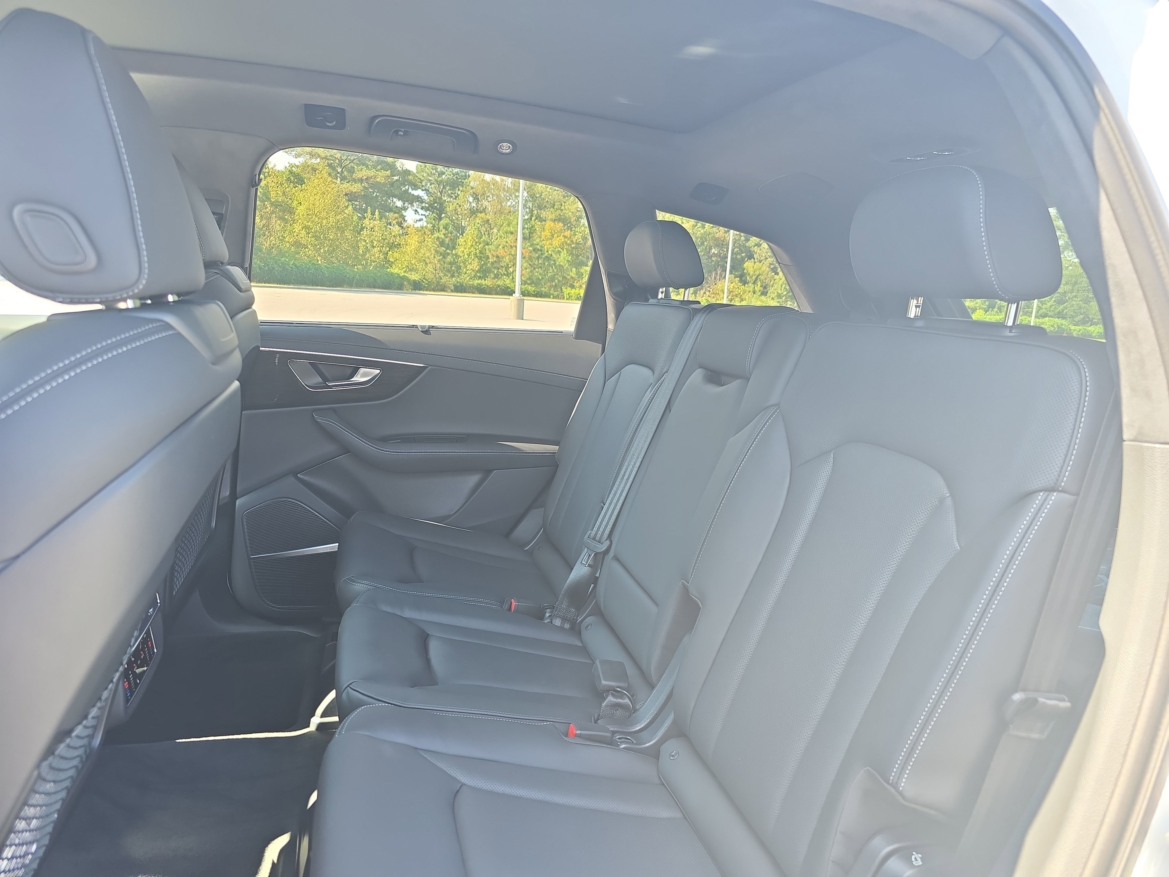 New 2026 Audi Q7 3.0T Prestige image 14