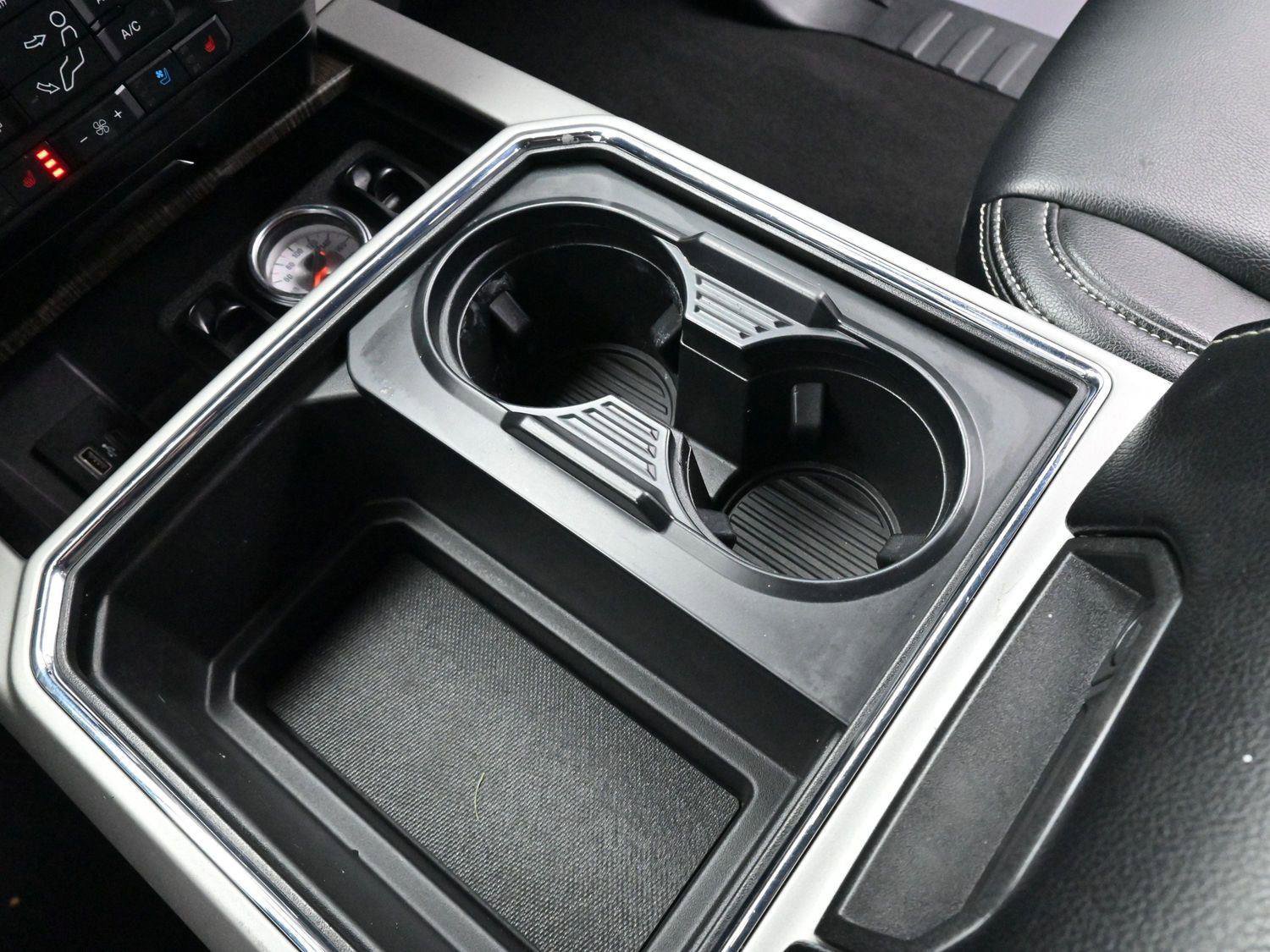 Used 2021 Ford F450 Lariat w/ Lariat Value Package image 23