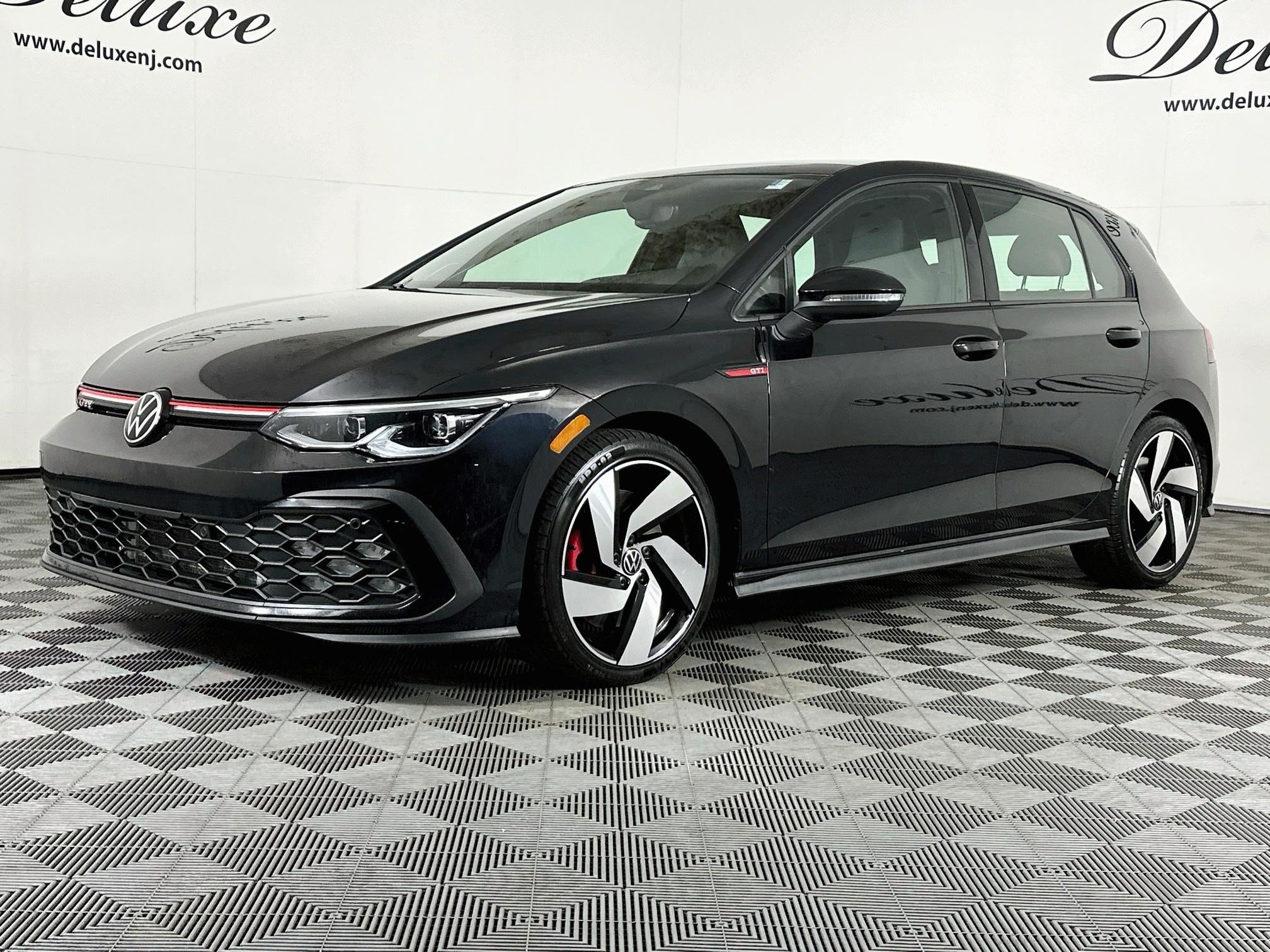 Used 2023 Volkswagen GTI SE FWD image 3