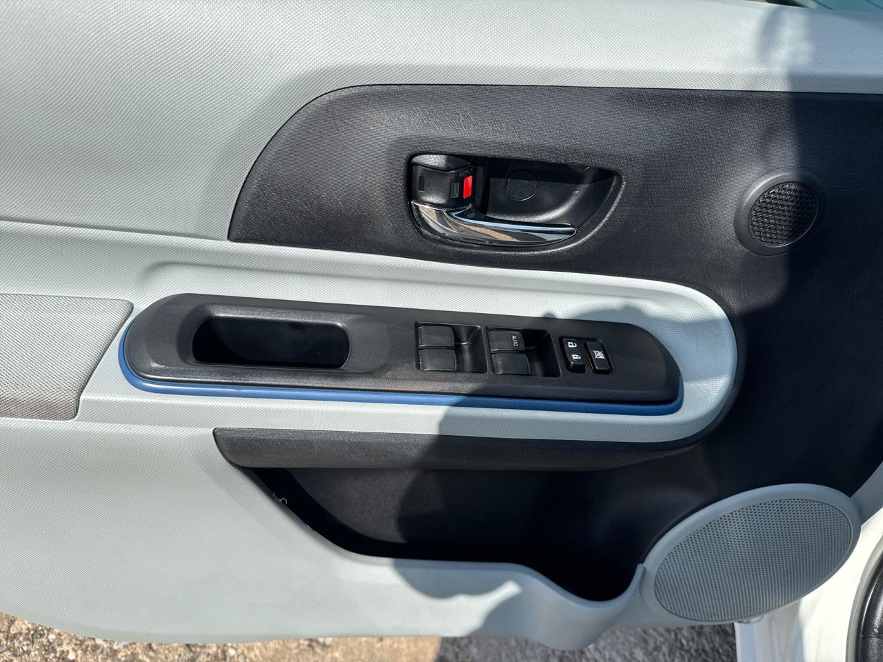 Used 2013 Toyota Prius C Two FWD image 10