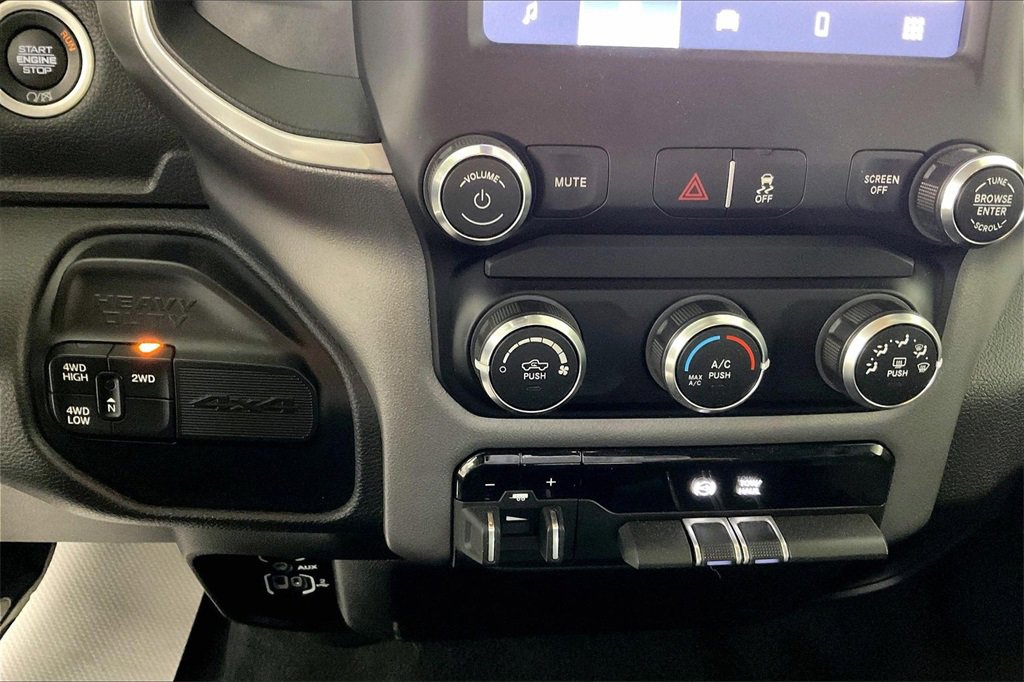 Used 2022 RAM 2500 Big Horn w/ Protection Group image 15