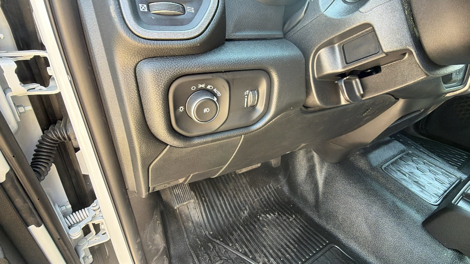 New 2026 RAM 4500 Tradesman w/ Chrome Appearance Group AWD/4WD image 20