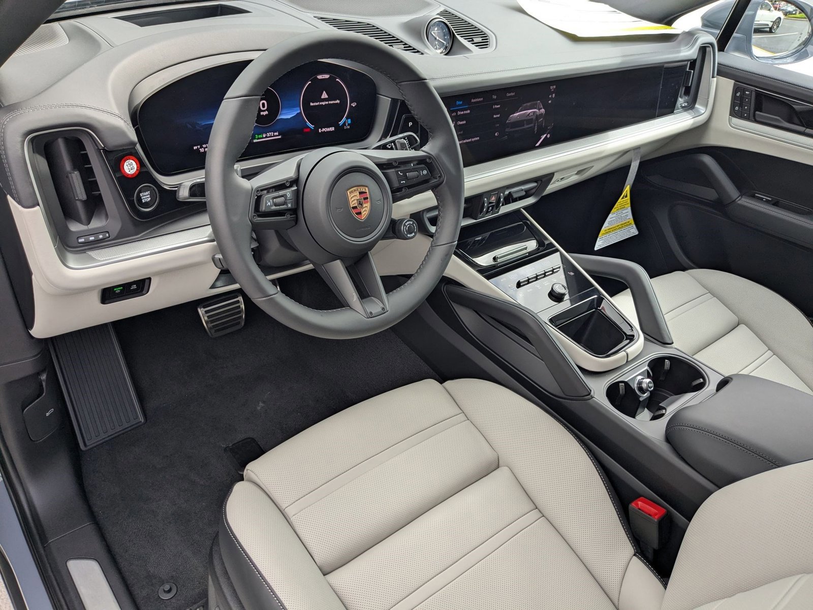 New 2026 Porsche Cayenne S image 4