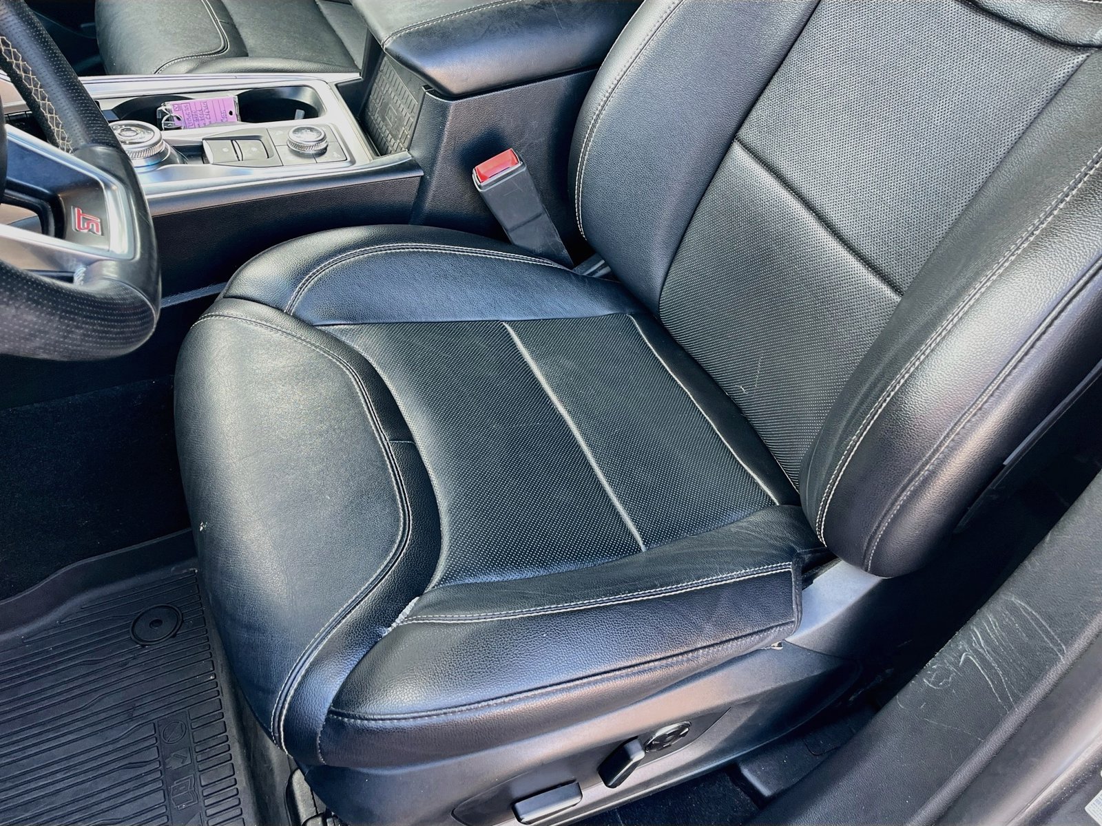 Used 2020 Ford Explorer ST w/ Premium Technology Package AWD/4WD image 20