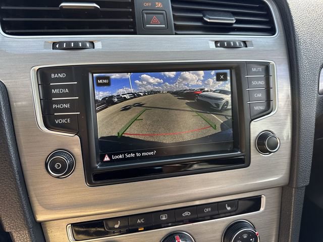 Used 2017 Volkswagen Golf Wolfsburg Edition image 14