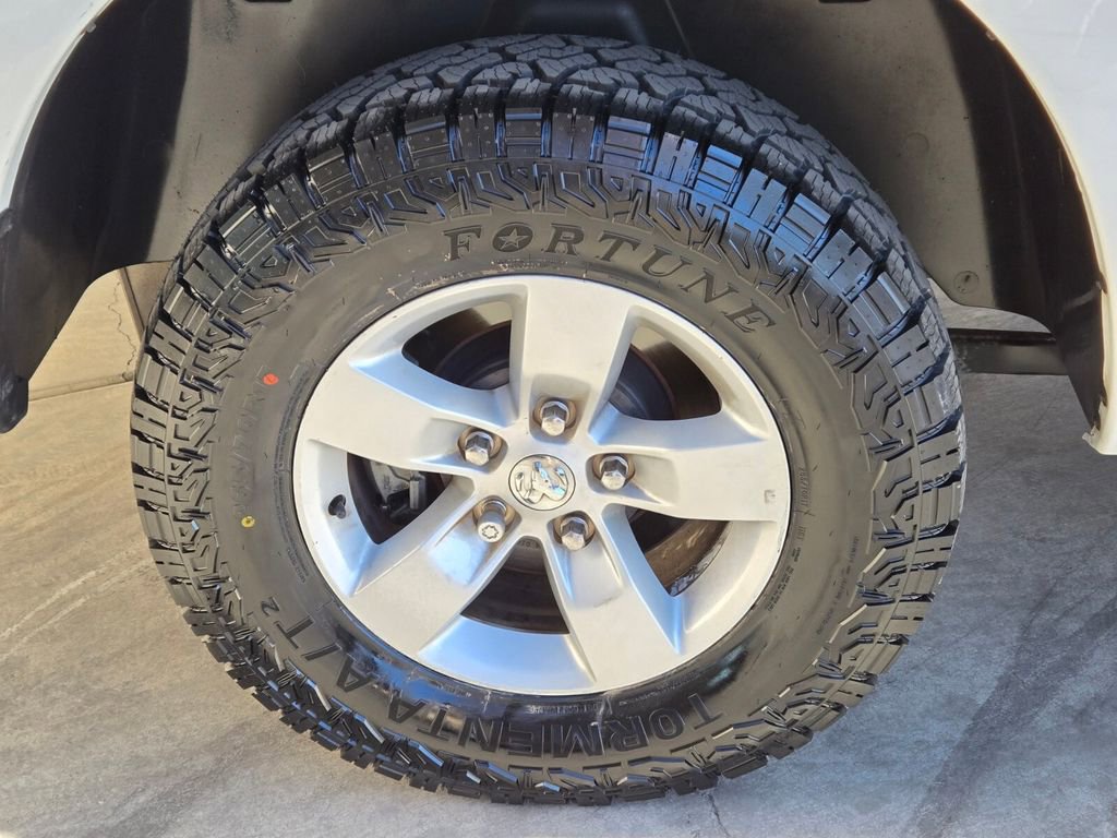 Used 2021 RAM 1500 Classic SLT image 10