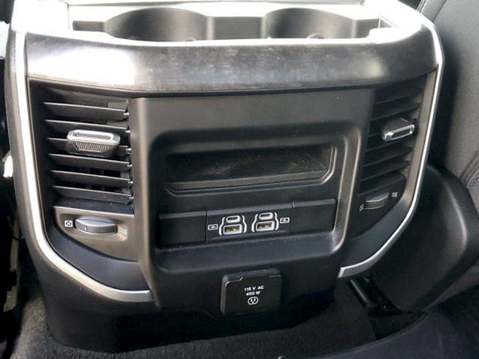 Used 2022 RAM 1500 Big Horn AWD/4WD image 16