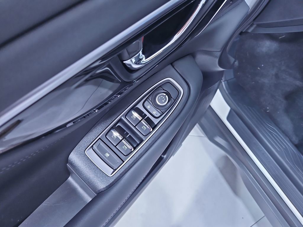 New 2025 Subaru Outback Limited image 11