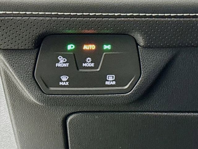 New 2026 Volkswagen Atlas Cross Sport SEL R-Line image 10