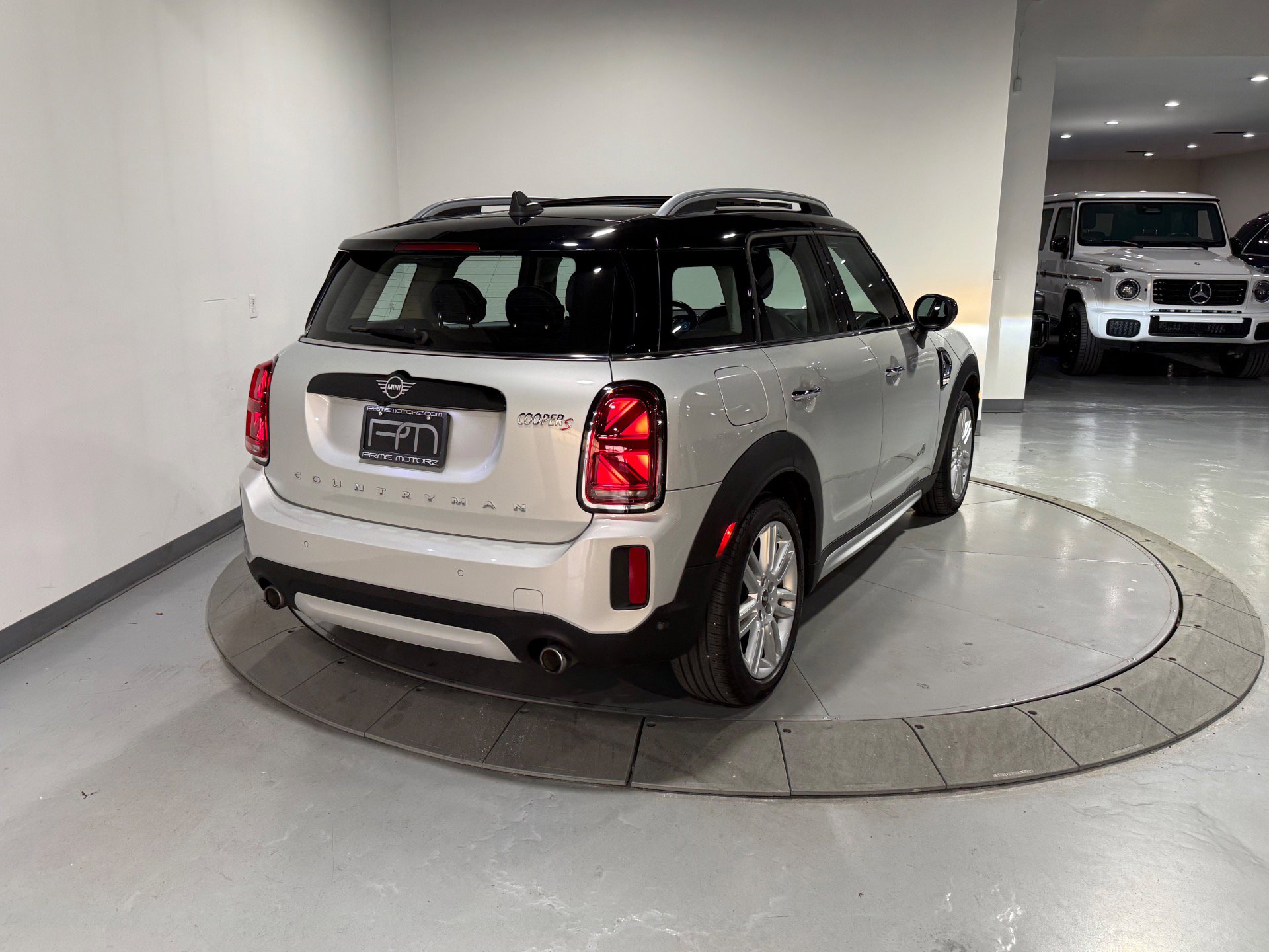 Used 2023 MINI Cooper Countryman S w/ Signature Upholstery Package image 10