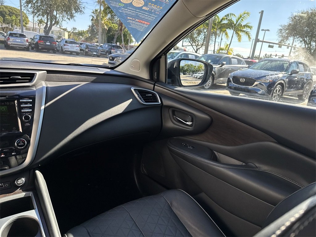 Used 2019 Nissan Murano Platinum image 16