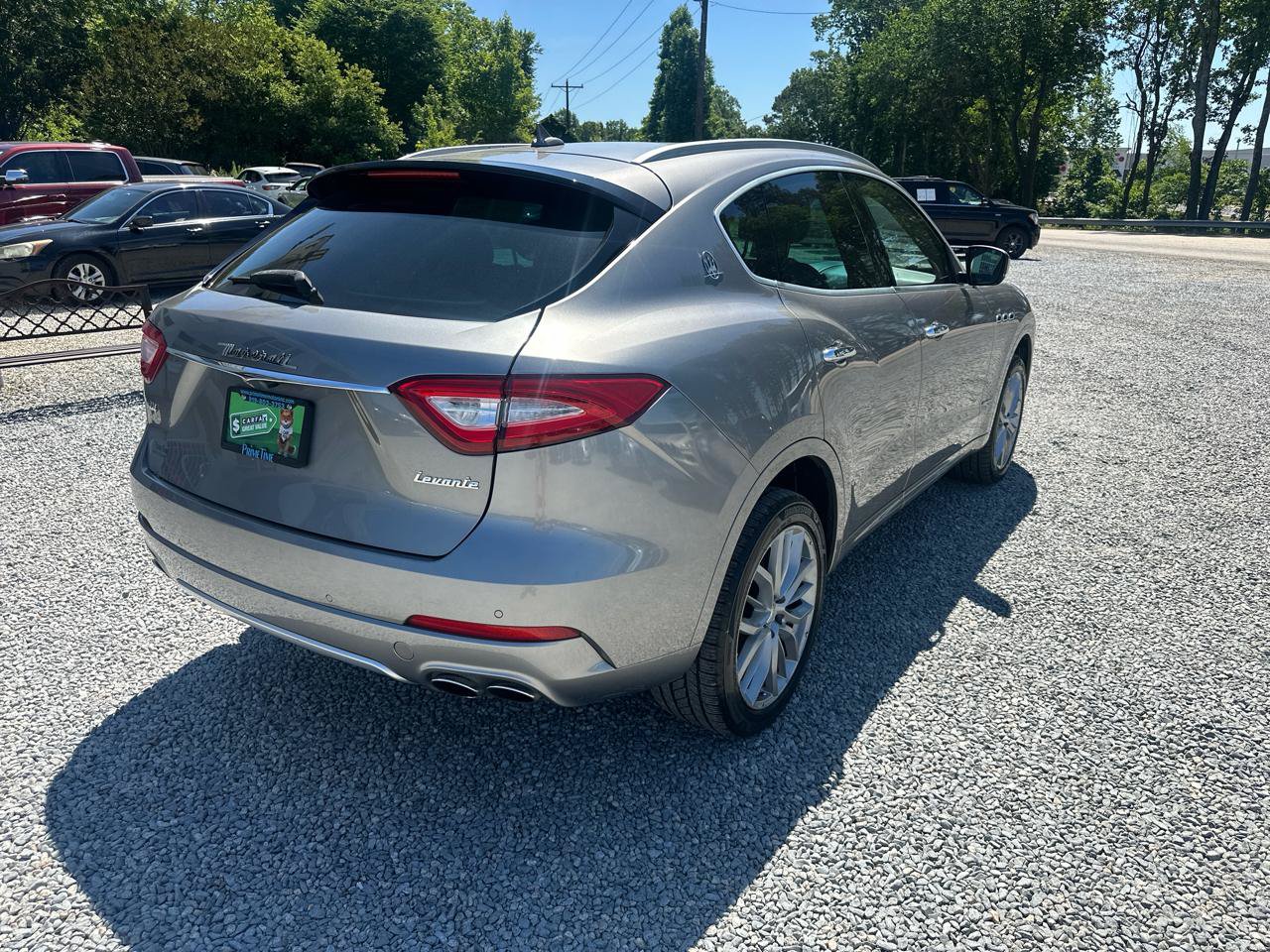 Used 2018 Maserati Levante GranLusso AWD/4WD image 4