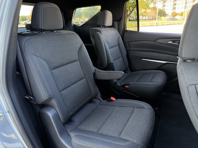 Used 2025 Chevrolet Traverse LT FWD image 29