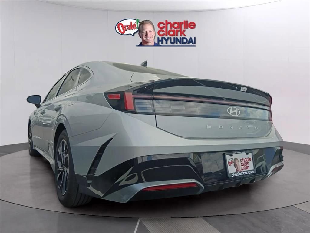 Used 2024 Hyundai Sonata SEL image 4